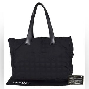 SOLD❤️ Chanel Travel Tote Bag
